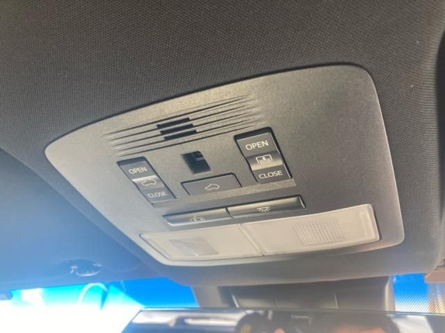 TOYOTA HARRIER 2WD 2017 Image 31