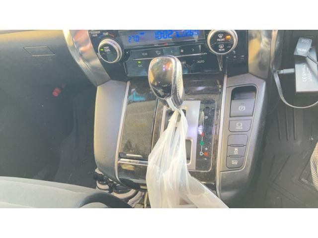 TOYOTA ALPHARD 2015 Image 31