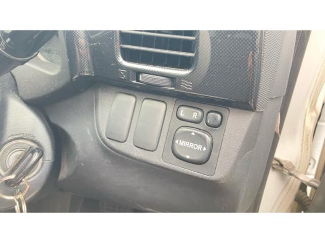 TOYOTA WISH 2003 Image 31