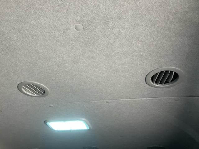 TOYOTA HIACE WAGON 4WD 2021 Image 31