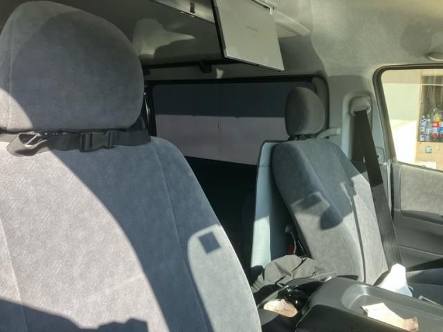 TOYOTA HIACE WAGON 4WD 2021 Image 31