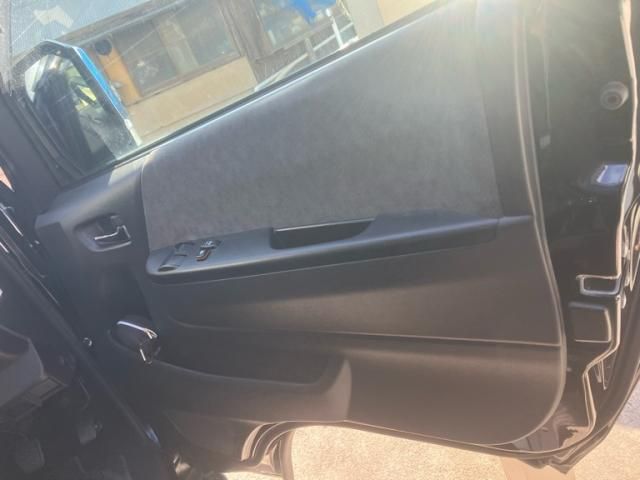 TOYOTA HIACE WAGON 4WD 2021 Image 31