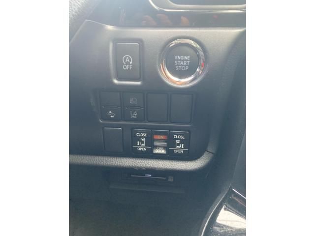 TOYOTA VOXY 2021 Image 31