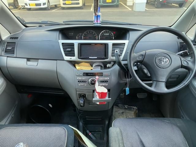 TOYOTA VOXY 4WD 2006 Image 31