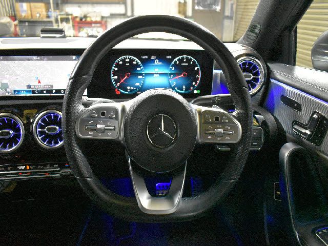 MERCEDES BENZ A CLAS 2019 Image 31