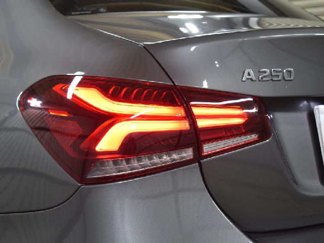 MERCEDES BENZ A CLAS 2019 Image 31