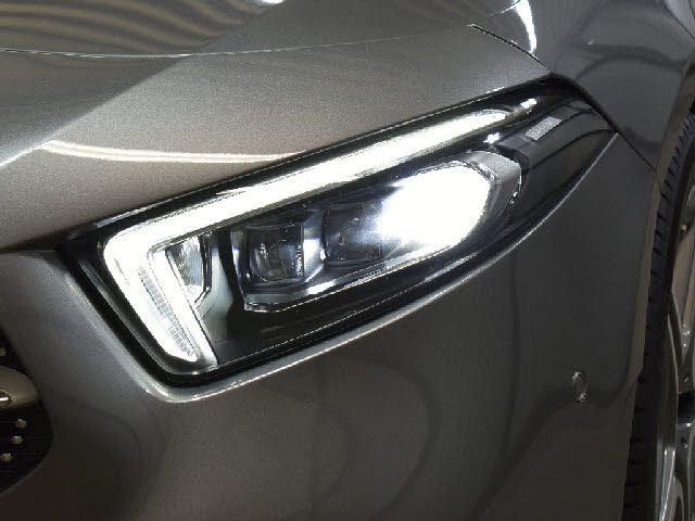 MERCEDES BENZ A CLAS 2019 Image 31