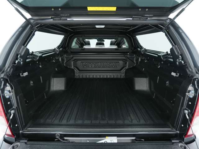 MITSUBISHI TRITON 2024 Image 31