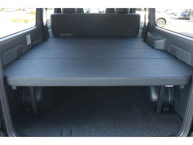 TOYOTA HIACE VAN 4WD 2026 Image 31