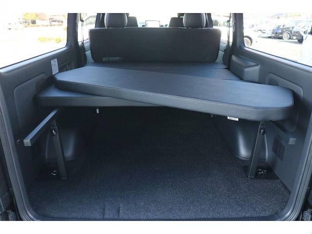 TOYOTA HIACE VAN 4WD 2026 Image 31