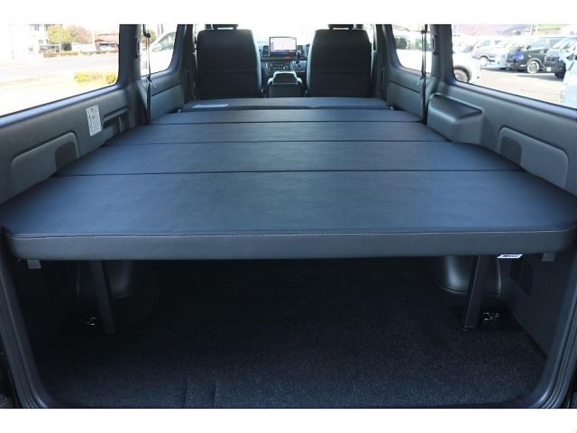 TOYOTA HIACE VAN 4WD 2026 Image 31