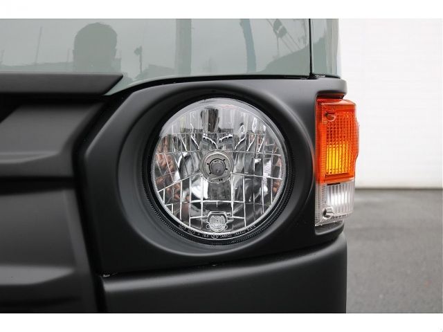 TOYOTA HIACE VAN 4WD 2026 Image 31