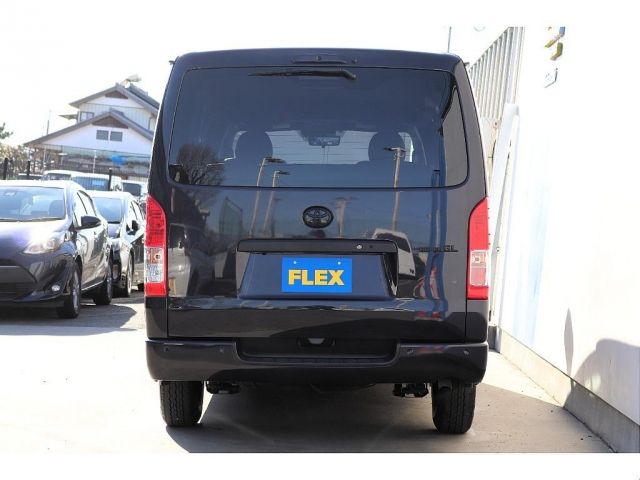 TOYOTA HIACE VAN 2WD 2021 Image 31