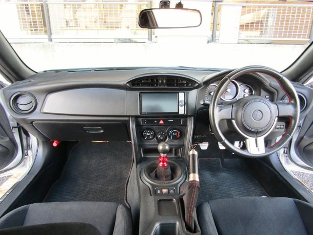 TOYOTA 86 2012 Image 31