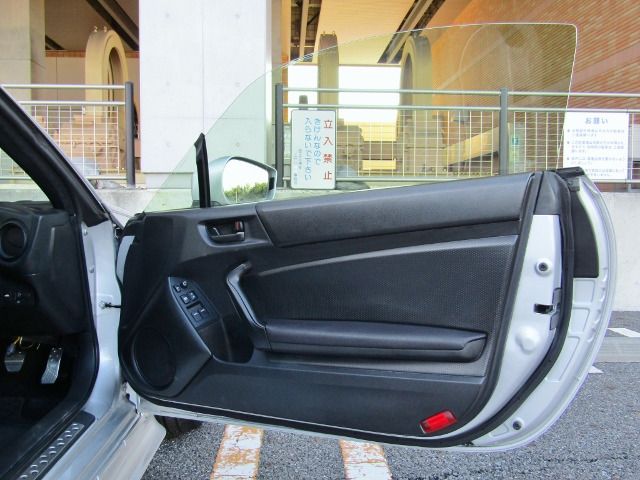 TOYOTA 86 2012 Image 31