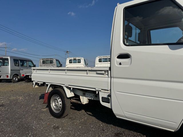 NISSAN CLIPPER TRUCK 2004 Image 31