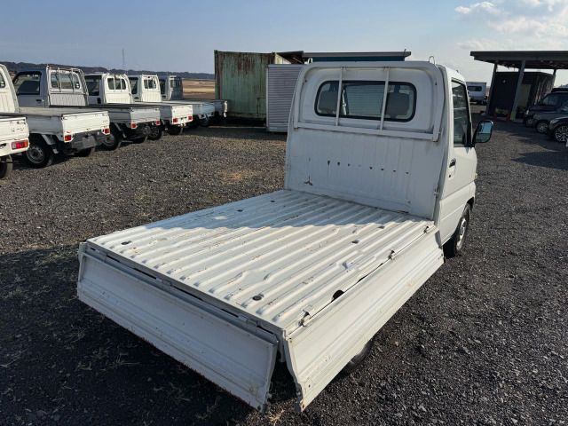 NISSAN CLIPPER TRUCK 2004 Image 31