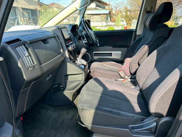 MITSUBISHI DELICA D:5 4WD 2017 Image 31