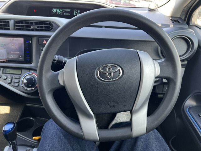 TOYOTA AQUA 2014 Image 31