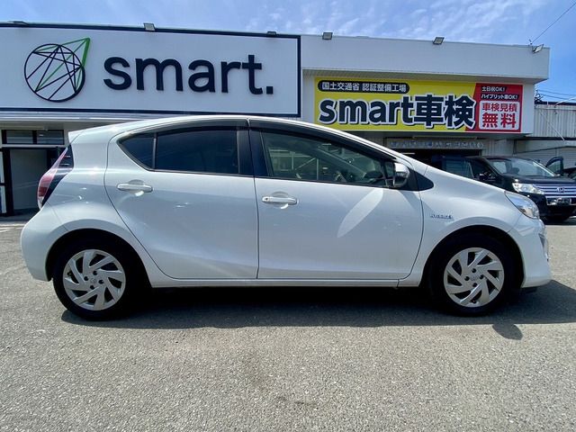 TOYOTA AQUA 2015 Image 31