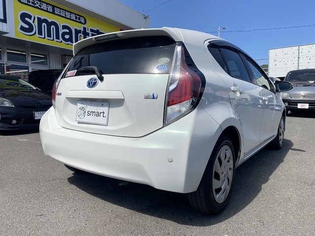 TOYOTA AQUA 2015 Image 31