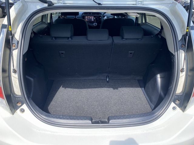 TOYOTA AQUA 2015 Image 31