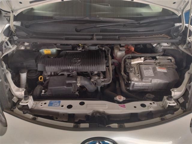 TOYOTA SIENTA HYBRID 2017 Image 31