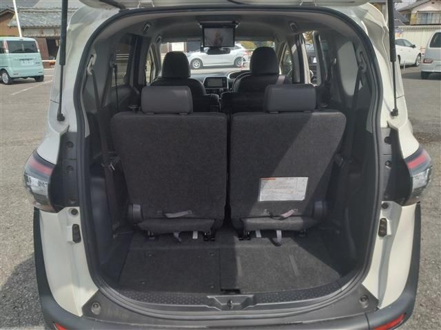 TOYOTA SIENTA HYBRID 2017 Image 31