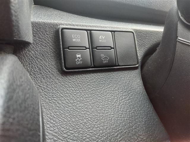 TOYOTA SIENTA HYBRID 2017 Image 31