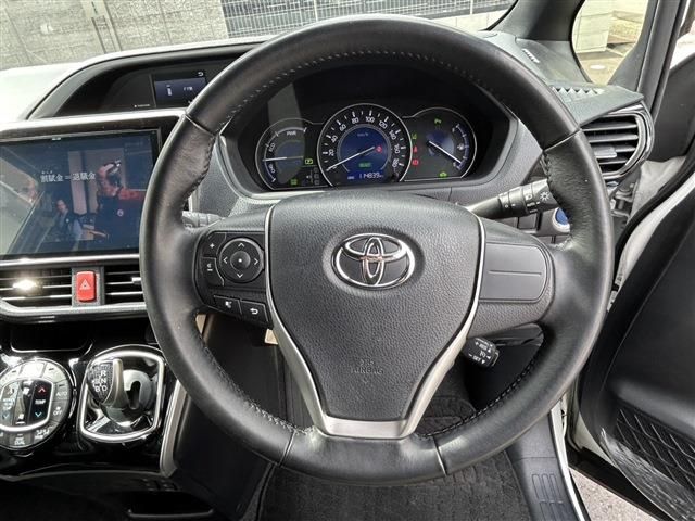 TOYOTA VOXY HYBRID 2021 Image 31