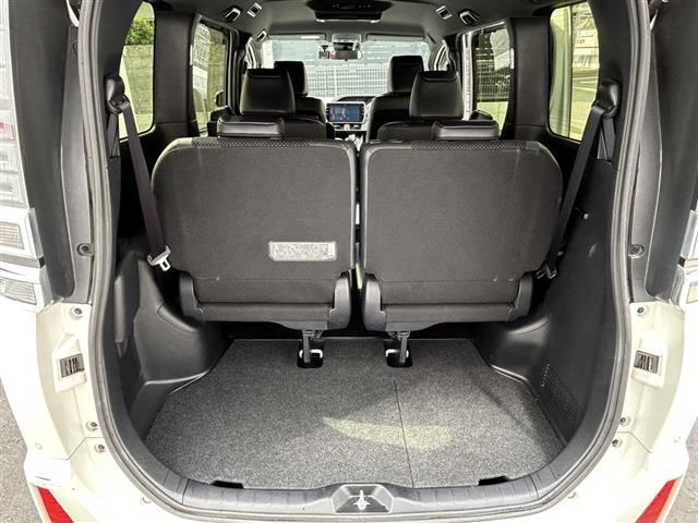 TOYOTA VOXY HYBRID 2021 Image 31