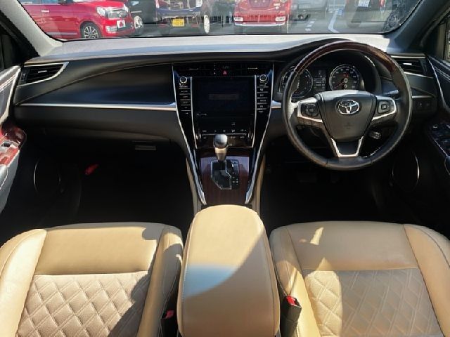 TOYOTA HARRIER 2WD 2017 Image 31