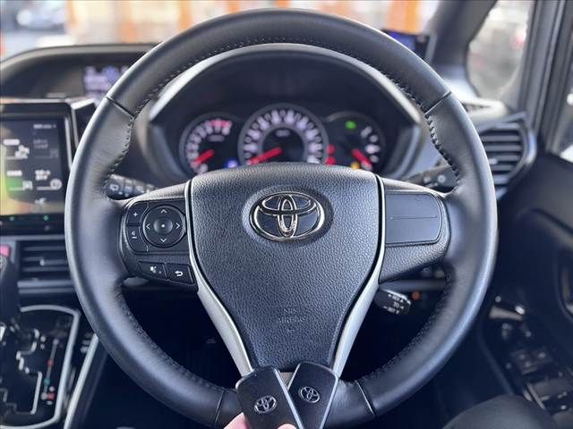 TOYOTA VOXY 2021 Image 31