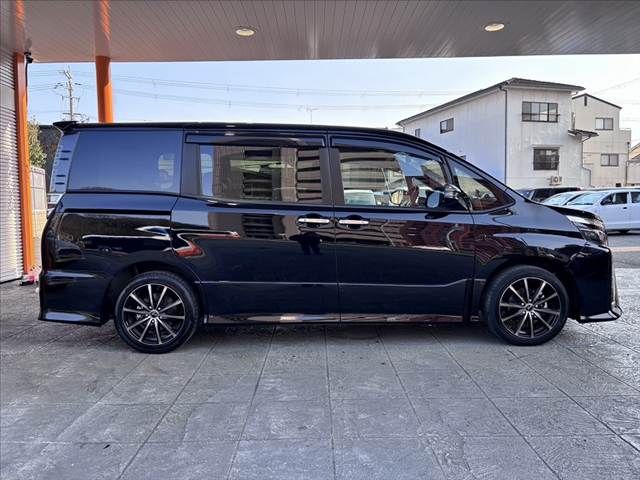 TOYOTA VOXY 2021 Image 31