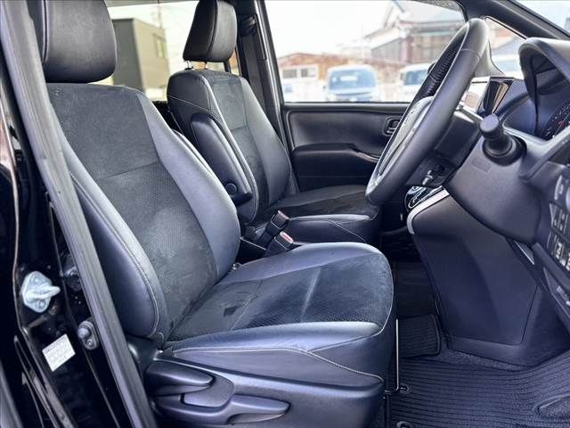 TOYOTA VOXY 2021 Image 31