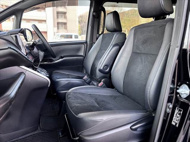 TOYOTA VOXY 2021 Image 31