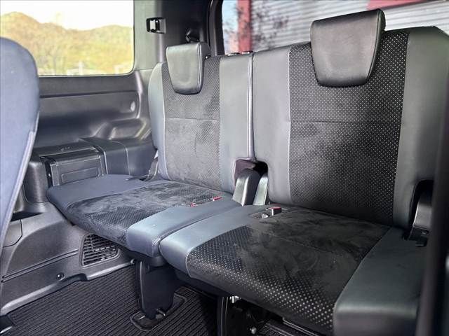 TOYOTA VOXY 2021 Image 31