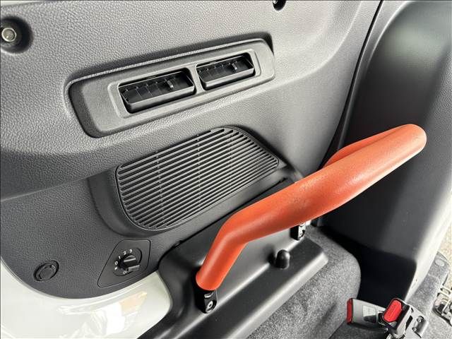 NISSAN NV200 VANETTE VAN 2020 Image 31