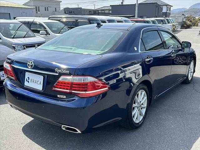 TOYOTA CROWN SEDAN 2010 Image 31