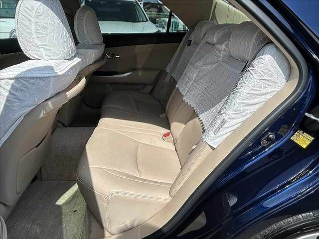 TOYOTA CROWN SEDAN 2010 Image 31