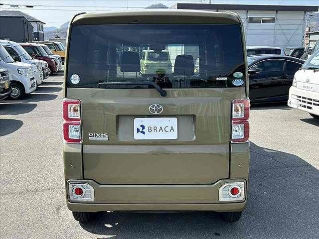 TOYOTA PIXIS MEGA 2017 Image 31