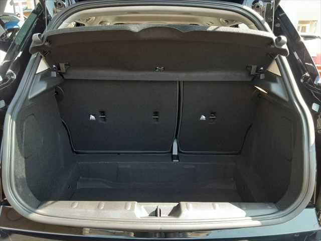 BMW MINI ONE 5DOOR 2019 Image 31