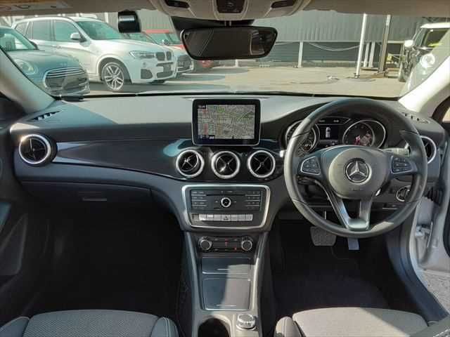 MERCEDES BENZ CLA SH 2017 Image 31