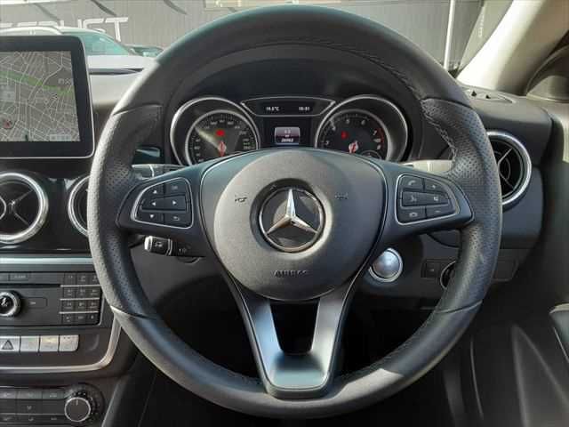 MERCEDES BENZ CLA SH 2017 Image 31