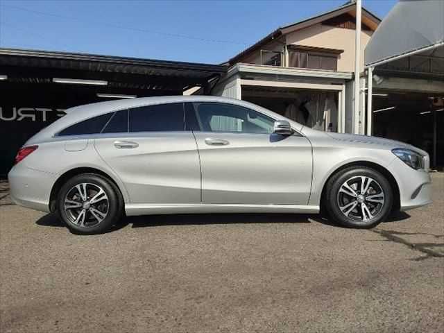 MERCEDES BENZ CLA SH 2017 Image 31