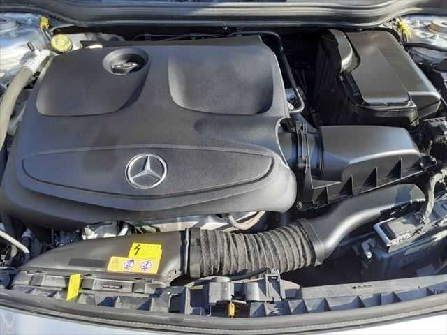 MERCEDES BENZ CLA SH 2017 Image 31