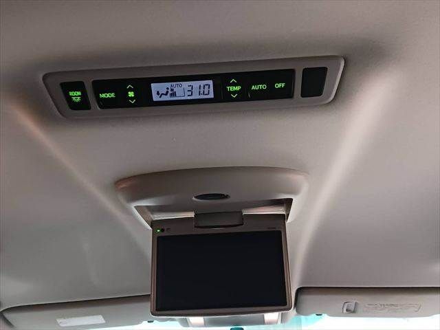 TOYOTA VELLFIRE 2010 Image 31