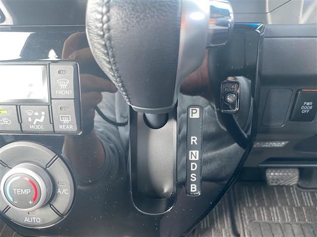 DAIHATSU WAKE 2017 Image 31