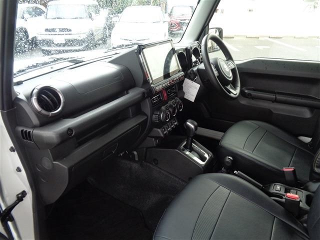 SUZUKI JIMNY NOMADE 2025 Image 31