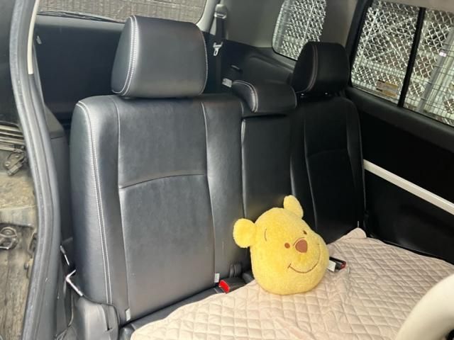 TOYOTA ISIS 2013 Image 31